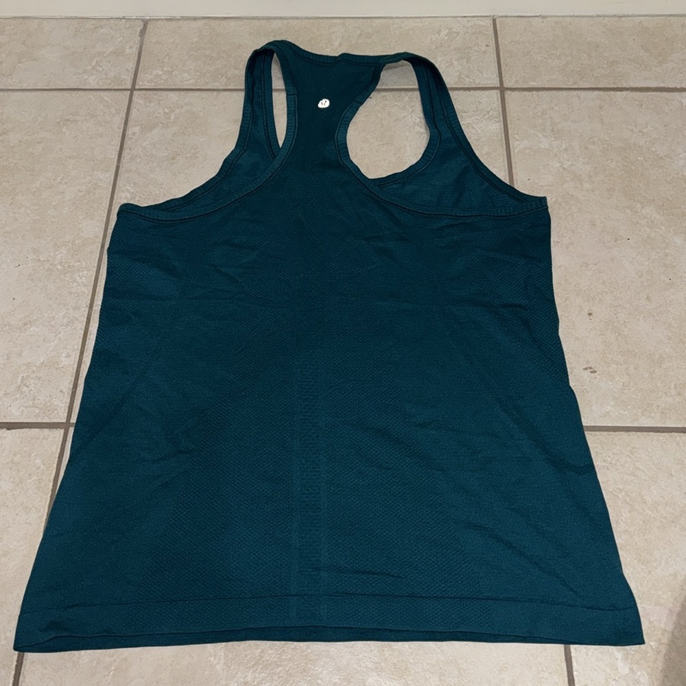 Lululemon Swiftly Tech Racerback Tank Top 
Teal Seamless - Picture 4 of 6